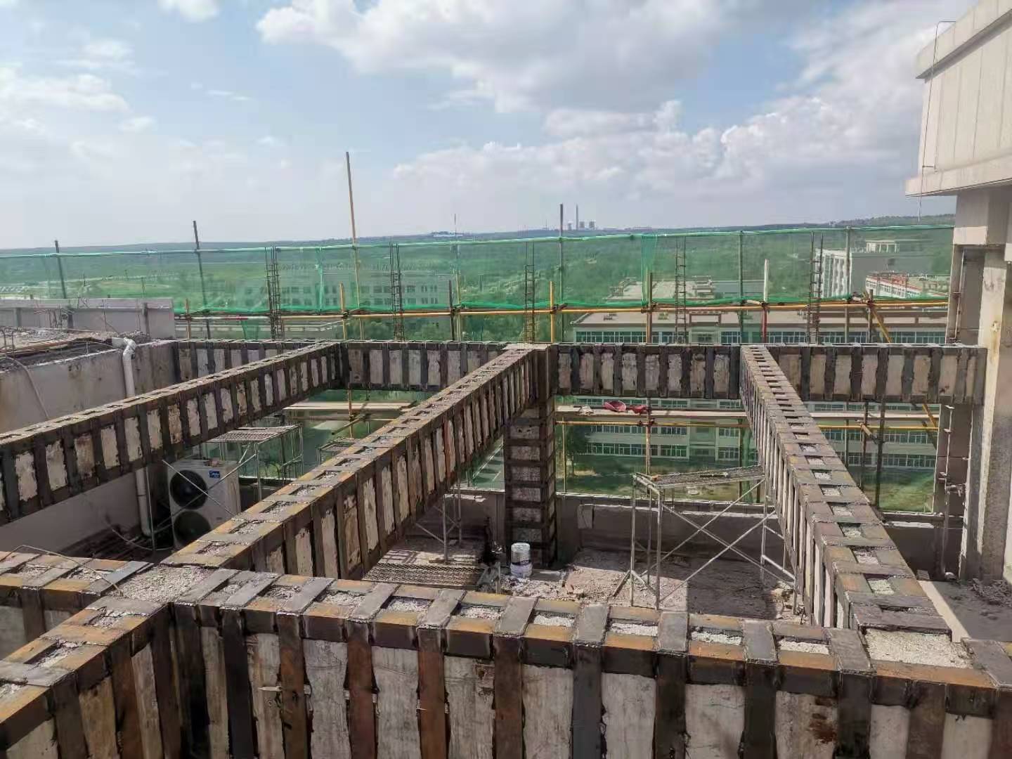 双鸭山厂房加固怎么做?